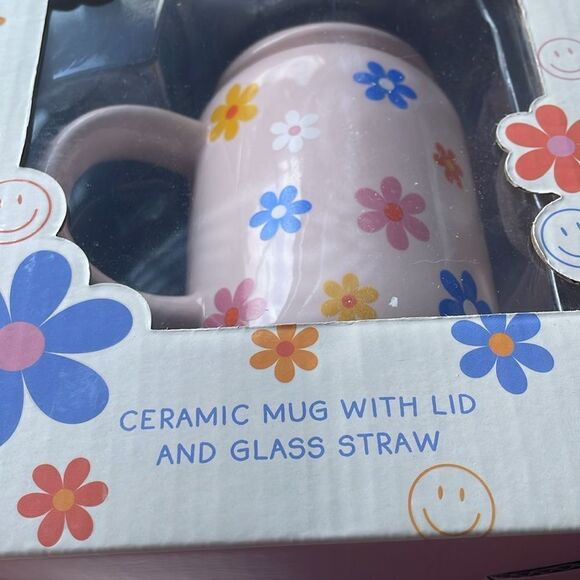 Free w/ $50 purchase Let me know if you would like this  new travel ceramic mug - Picture 4 of 8